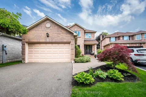 1605 Wintergrove Gardens, ON L5M 3Z9