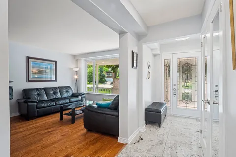 2215 Springfield Court, ON L5K 1V3