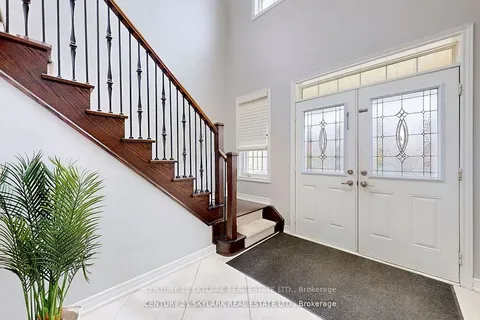 25 Fieldstone Lane Avenue, ON L7C 4A2