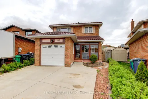 32 Helios Place, ON L6Z 2B2