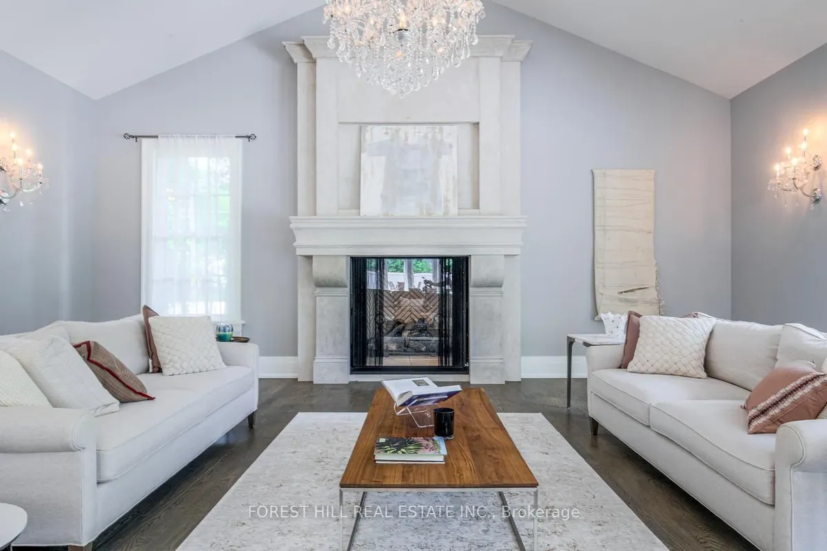 271 Westdale Road, ON L6H 4Z7