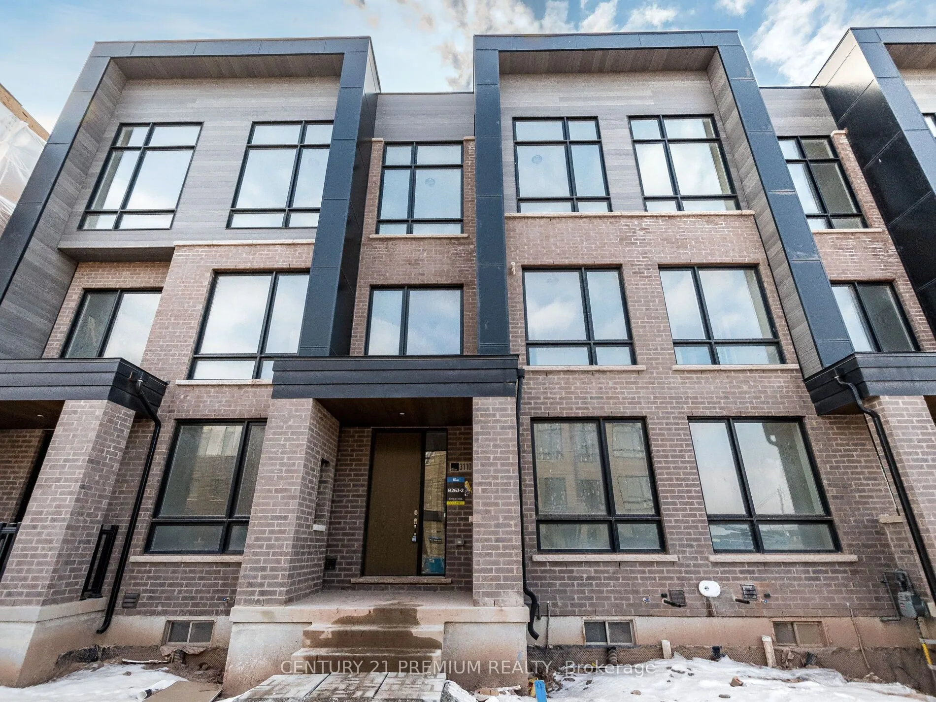 3110 Meadowridge Drive, ON L6H 7G1