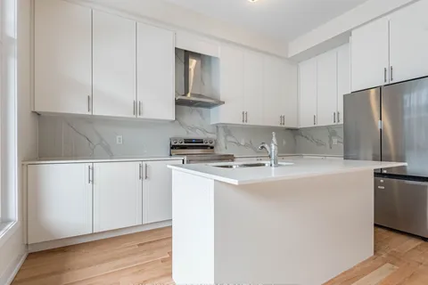 3110 Meadowridge Drive, ON L6H 7G1