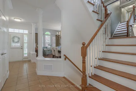 5651 Roseville Court, ON L7L 6V4
