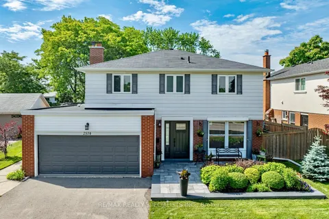 2574 Homelands Drive, ON L5K 1H6