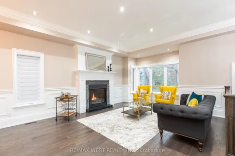 91B Park Street, ON L5H 1L2
