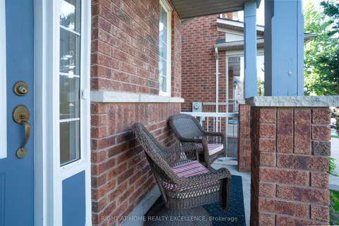 32 Tobermory Crescent, ON L6V 4T6