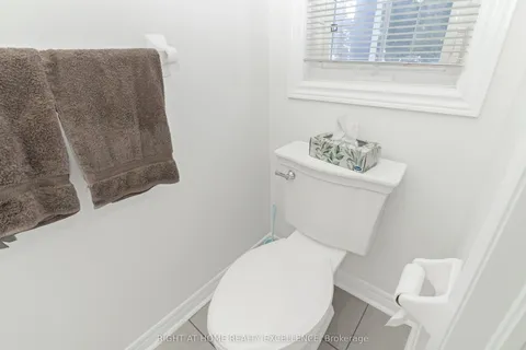 32 Tobermory Crescent, ON L6V 4T6