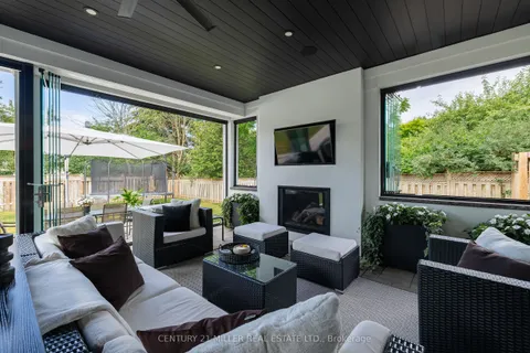 367 Seaton Drive, ON L6L 3X9
