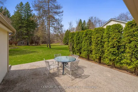 48 Credit Road, ON L7C 3J1