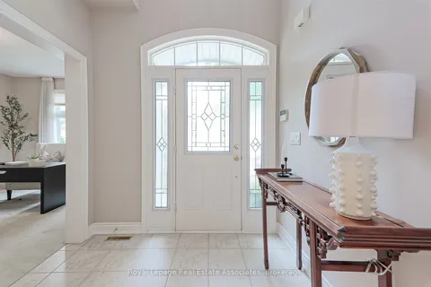 726 Hidden Grove Lane, ON L5H 4L2