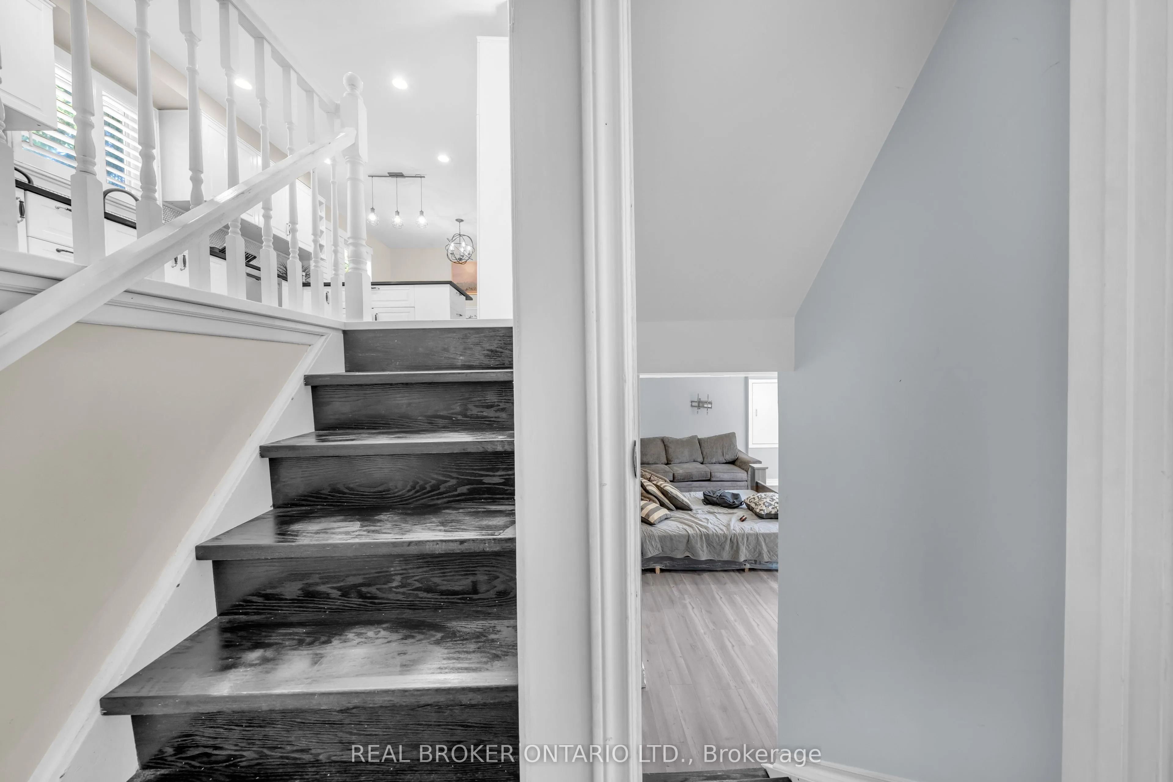 5 Orsi Road, ON L7C 1K9