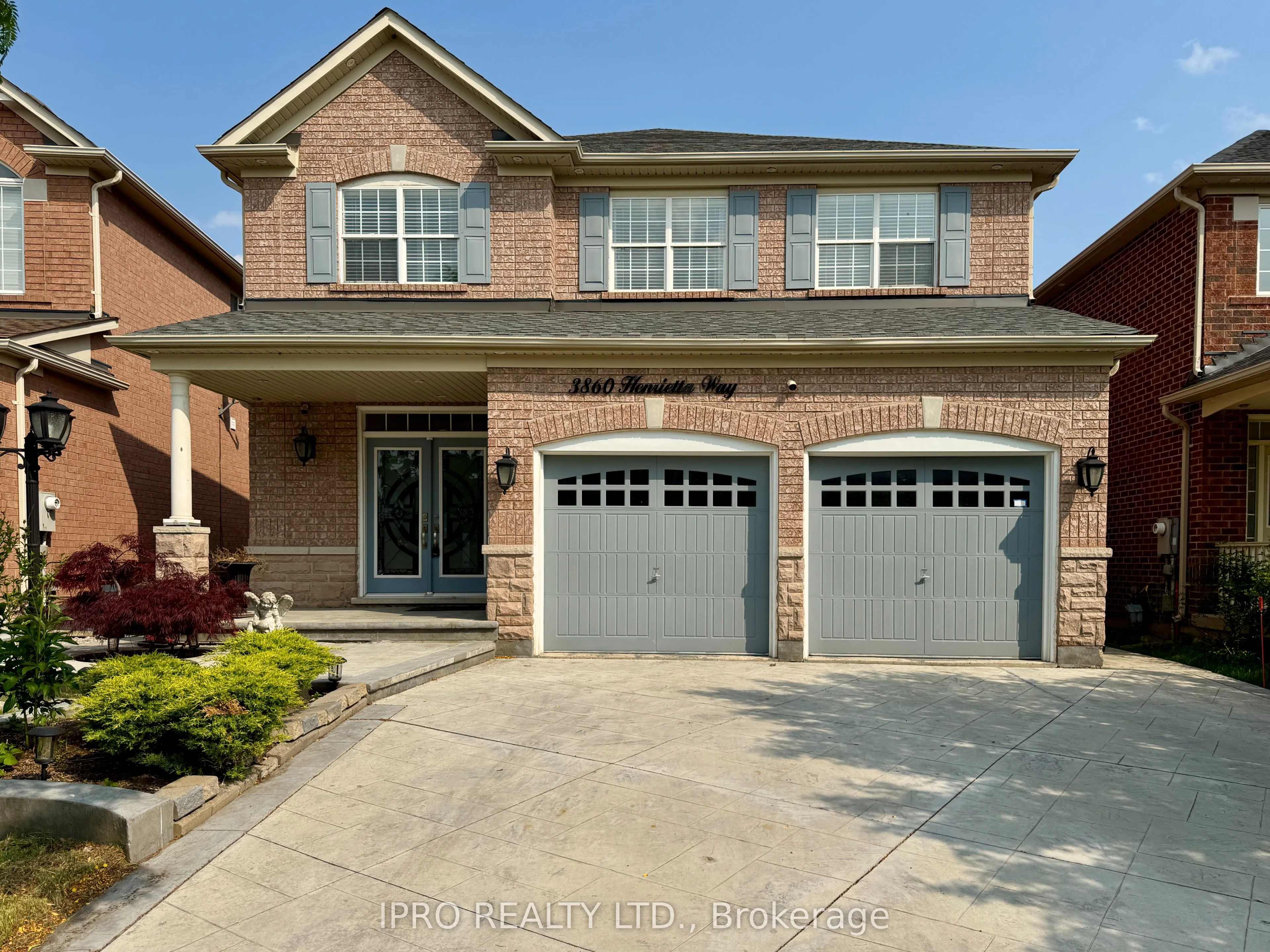 3860 Henrietta Way, ON L5M 7Y4