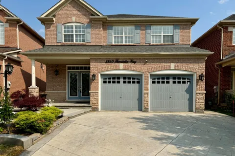 3860 Henrietta Way, ON L5M 7Y4