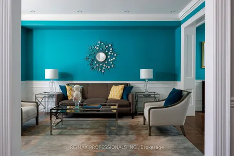 80 Haliburton Avenue, ON M9B 4Y4
