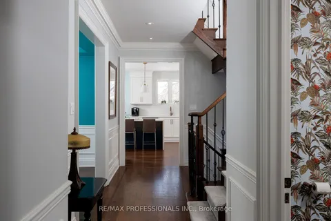 80 Haliburton Avenue, ON M9B 4Y4