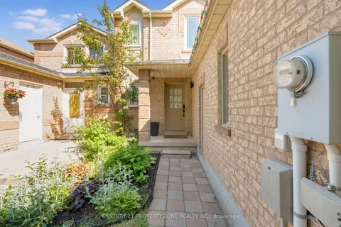 21 White Tail Crescent, ON L6Y 2C5