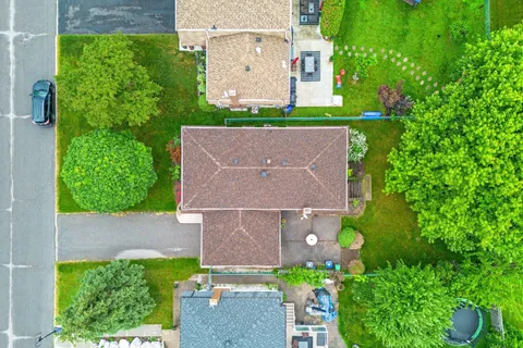 37 Grassmere Crescent, ON L6S 1C9