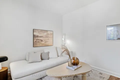 23 Vanevery Street, ON M8V 1Y5