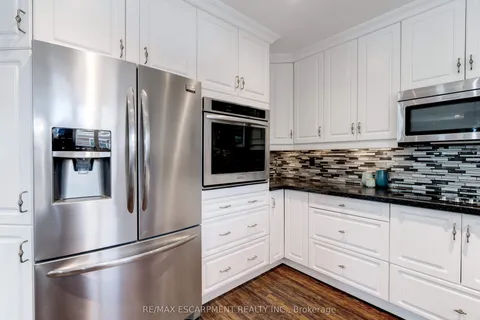 1318 Rosemary Crescent, ON L7P 2P4
