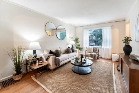 72 Edgecroft Road, ON M8Z 2B8