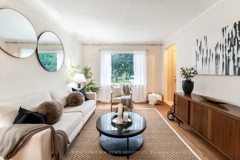 72 Edgecroft Road, ON M8Z 2B8