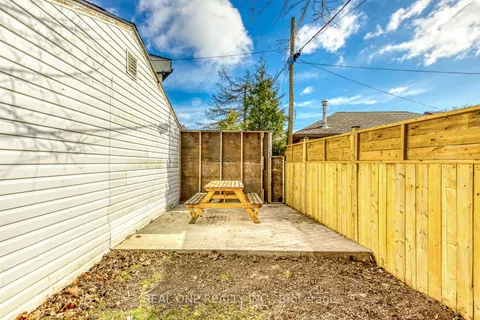 5452 Croydon Road, ON L7L 3J4