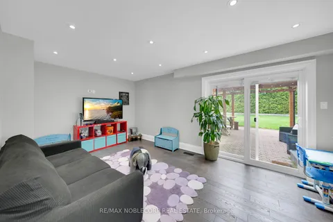 255 Bell Air Drive, ON L7E 1Z9