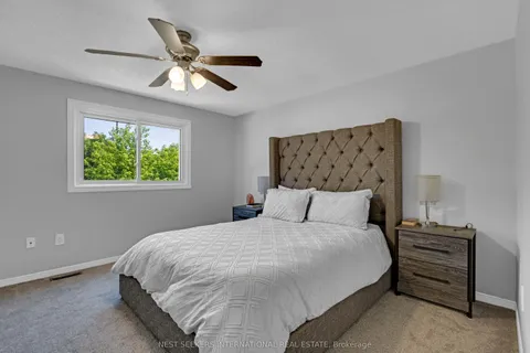 1484 Reynolds Avenue, ON L7M 3C1