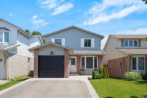 1484 Reynolds Avenue, ON L7M 3C1