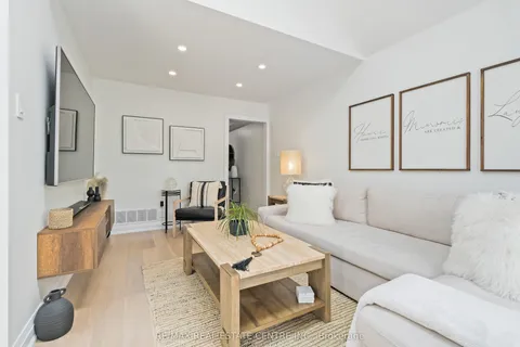 66 Curry Crescent, ON L7G 5T1