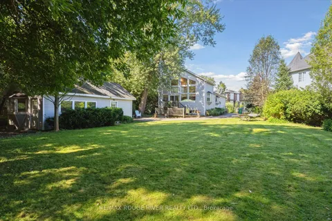 708 Montbeck Crescent, ON L5G 1P3
