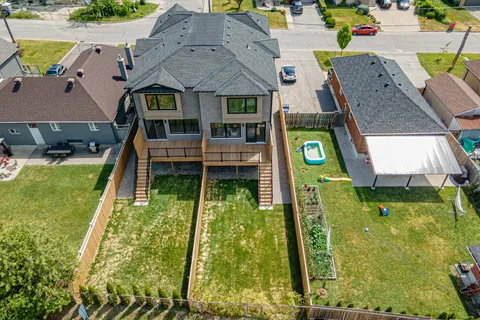 144 Winston Park Boulevard, ON M3K 1C5