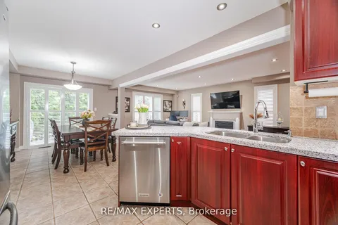 5 Leamster Trail, ON L7C 1G9