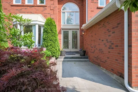 1291 Saddler Circle, ON L6M 2X7