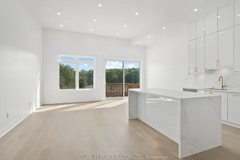 6618 Harmony Hill, ON L5W 1S5