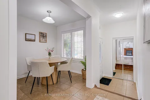 363 Prosser Circle, ON L9T 0P6