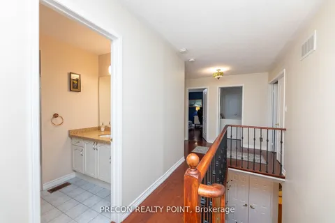 5730 Macphee Road, ON L5M 7B2