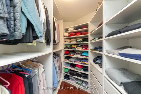 5730 Macphee Road, ON L5M 7B2