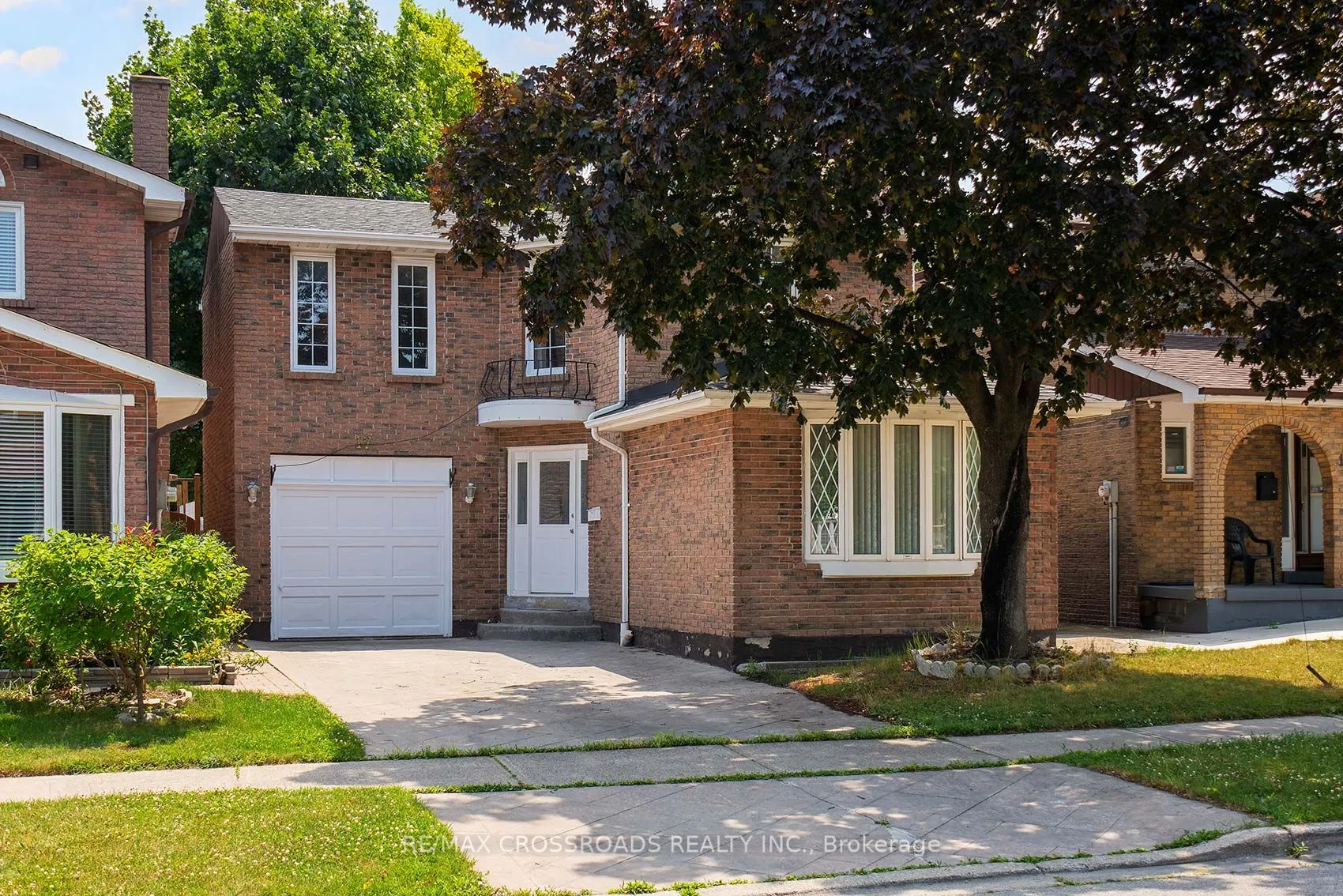 17 Brownridge Crescent, ON M9V 4M5