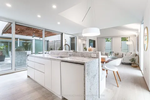 1427 Birch Avenue, ON L7S 1J4