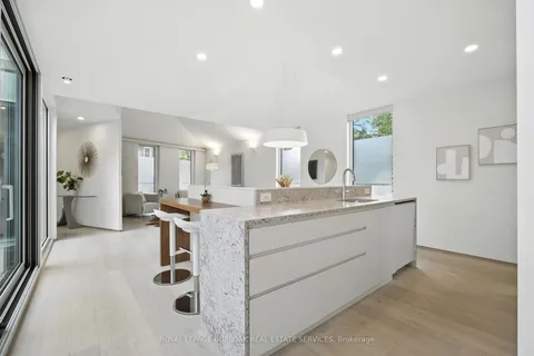 1427 Birch Avenue, ON L7S 1J4