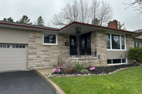 231 Elizabeth Street, ON L6Y 1S2