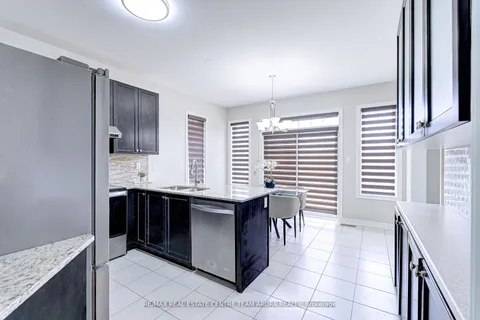 9 Borrelli Drive, ON L6Y 5W9