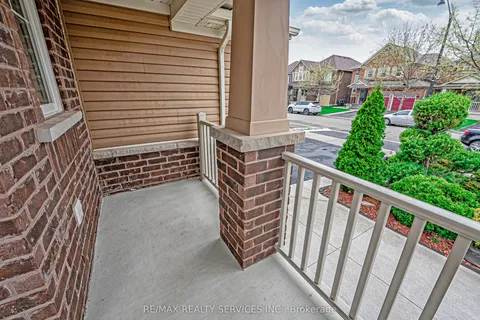 38 Arkwright Drive, ON L7A 0V2