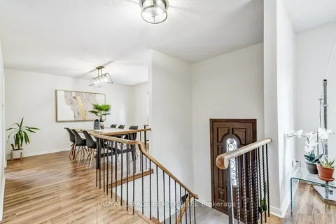 748 Francis Road, ON L7T 4A3