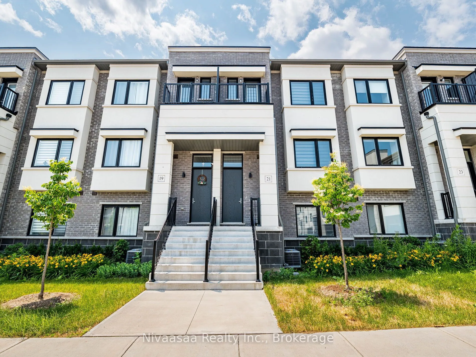 21 Lambert Lane, ON L7E 4M5