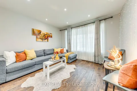 5737 Macphee Road, ON L5M 7B2