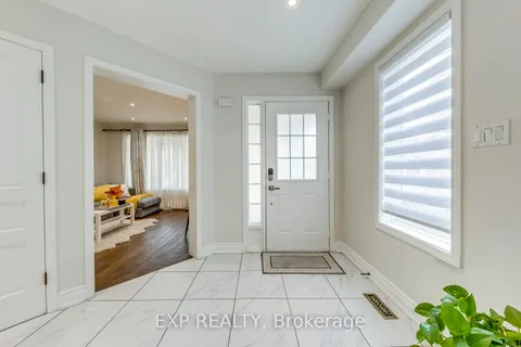5737 Macphee Road, ON L5M 7B2