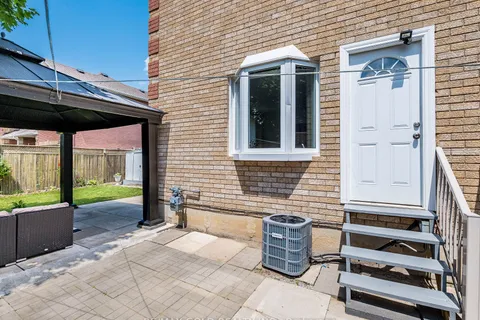 66 Muirland Crescent, ON L6X 4P3